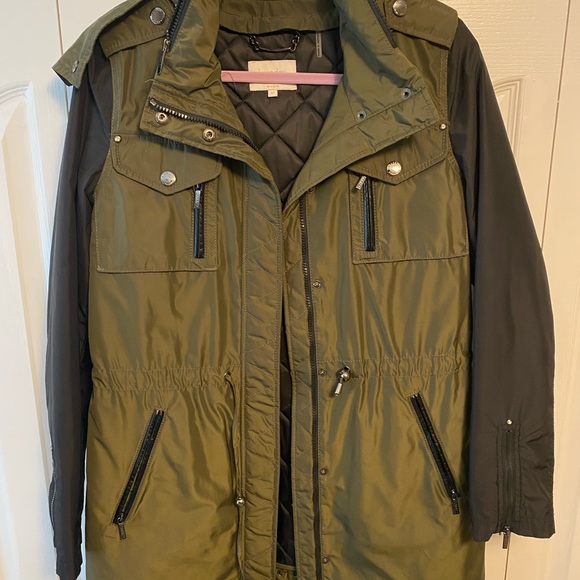 various items - Picture 11 of 16